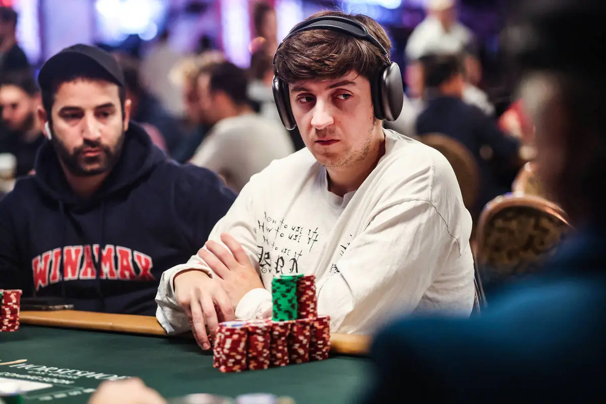 Overview of Professional Poker Players: Exploring the World of Poker Pros and Player Rankings